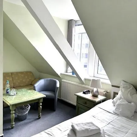 Weststrand Hotel 2*
