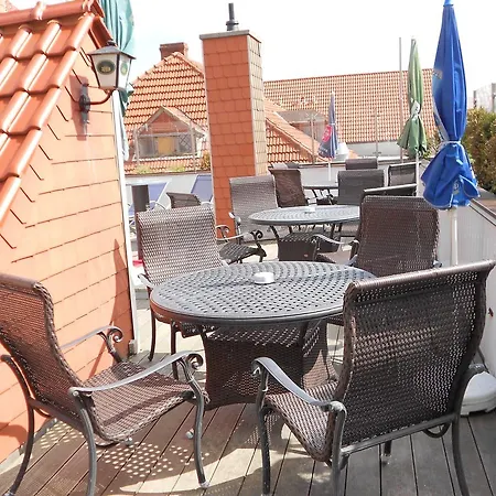 Weststrand Hotel 2*